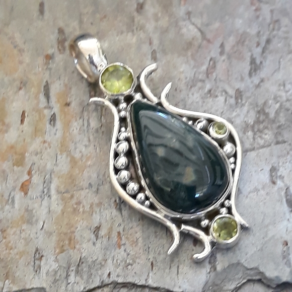 Ocean Jasper & Peridot  Sterling Silver Pendant - Picture 5 of 8